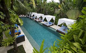 The Elysian Boutique Villa Hotel